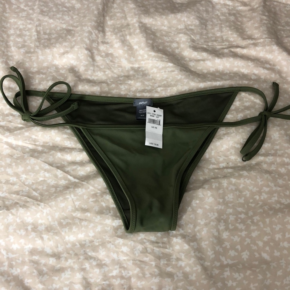 Bikini bottoms